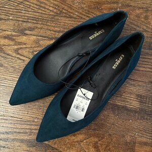 Express dark green pointed toe flats, Size 7